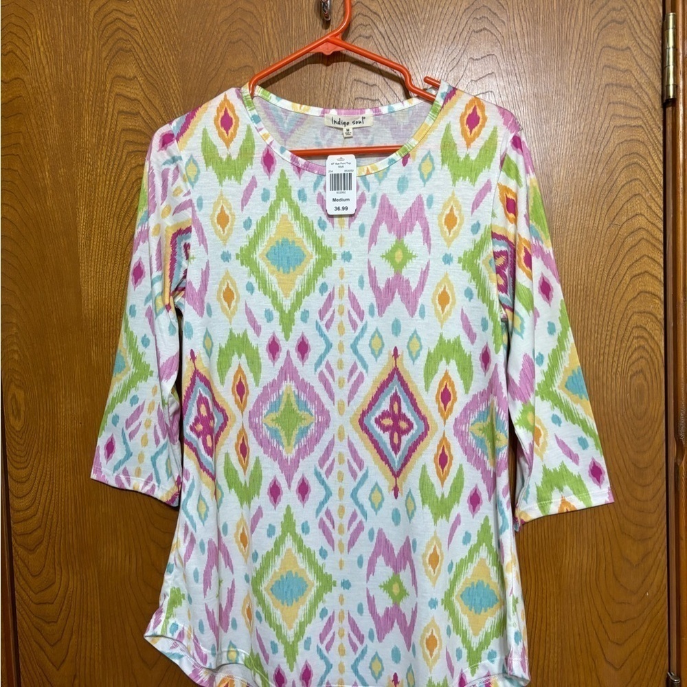 NWT Indigo Soul with Multicolored Geometric Shapes Blouse Medium